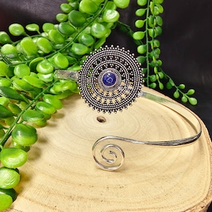 Silvered Mandala Ethnic Arm Bracelet Decorated with a Spiral || Bohemian Upper Arm Bracelet in Brass with Semi-Precious Stones