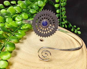 Silvered Mandala Ethnic Arm Bracelet Decorated with a Spiral || Bohemian Upper Arm Bracelet in Brass with Semi-Precious Stones
