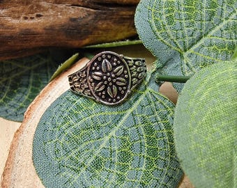 Bohemian Adjustable Brass Phalanx Ring || Ethnic  Delicate Fingers Ring || Embossed Floral Pattern Decorated Toe Ring || Ethnic Jewelry