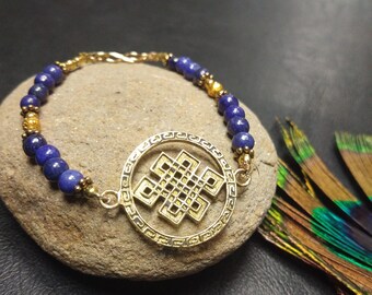 Bracelet Doré en Pierres Semi Précieuses Motif Nœud Sans Fin || Bracelet Pierres Fines Symbole Bouddhiste  || Bracelet Symbole Infini