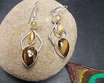 Minimalist Dangling Silver Earrings With Natural Stones || Sleek Silver Earrings With Semi Precious Stones