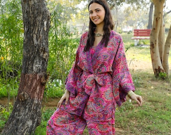 Bohemian Chic Pink Polyester Kimono || Paisley Print Midi Loungewear || Flowy and Colorful Haori || Free Size Kimono