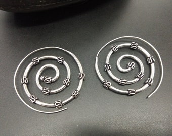 Silver Spiral Earrings || Ethnic Earrings || Tribal Earrings || Boho Earrings