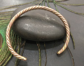 Braided Copper and Brass Bracelet || Therapeutic Copper And Brass Cuff   || Minimalist Unisex  Criss Cross Copper And Brass Bracelet