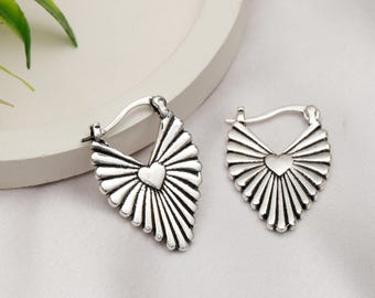 Ex Voto Inspired Embossed  Brass Hoop Earrings || Atypical Small Pointed Hoops Adorn With A Heart Design In Center || Contemporary Earrings