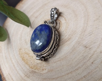 Natural Stone Oval Box Pendant  || Amulet Pendant with Semi Precious Stone || Talisman Pendant || Secret Box Medallion || Openable Locket