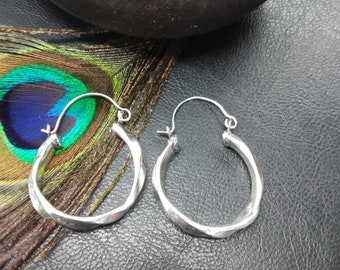 Twisted Hoop Earrings ||  Women Brass hoops || Minimalist Earrings || Original Hoop Earrings