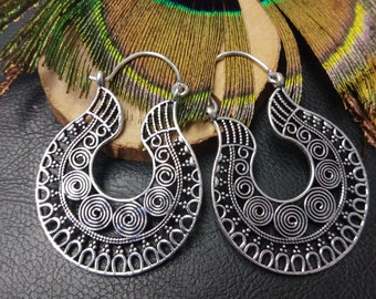Ethnic Earrings Decorated With Spiral Patterns || Women's Bohemian Chic Openwork Hoop Earrings