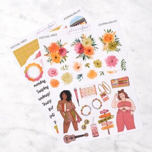 フェスティバルバイブスジャーナリングキット バレットジャーナル＆ノートブック用、スクラップブッキングステッカーセット、花柄付きデイリープランナーデコレーションバンドル