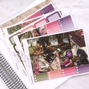 Kit d'autocollants hebdomadaires Enchanted pour aménagement vertical (7 x 9, B6 A5) | Plus de 6 pages d'autocollants fonctionnels et décoratifs pour agenda, pour garder la mémoire