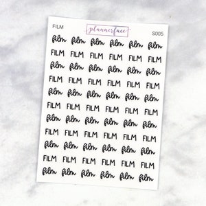 Könnte beinhalten: Eine Blatt mit Planer-Aufklebern mit dem Wort "FILM" in Groß- und Kleinschreibung wiederholt. Die Aufkleber sind für die Verwendung in einem Planer oder Tagebuch gedacht.