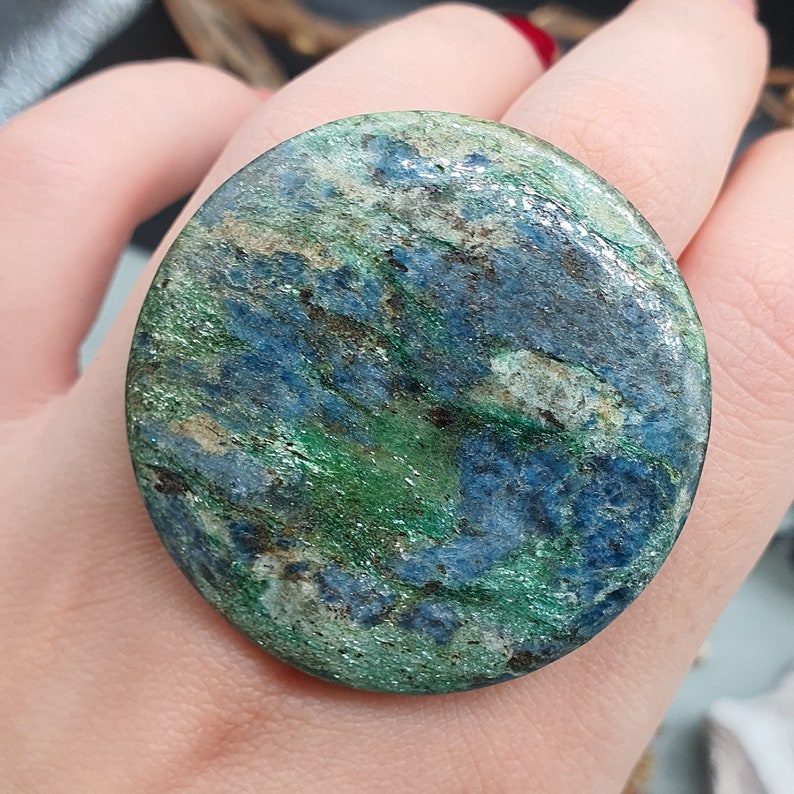 Mermaid Fuchsite with Kyanite d=41,5 mm 16,34 g. Natural Fuchsite Mermaid with Blue Kyanite cabochon Russian crystal Green Forest stone