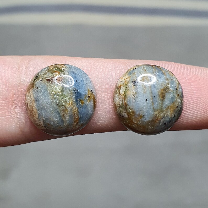 3,82 g. d=13,7 h=6 mm Mermaid Fuchsite with Kyanite Natural Fuchsite Mermaid with Blue Kyanite cabochon Russian health gift crystal stone