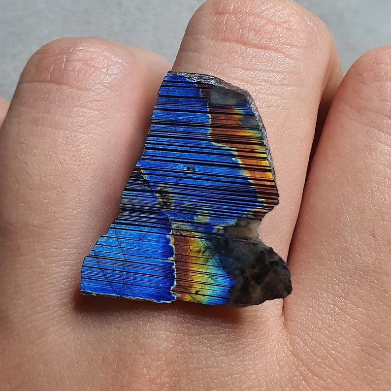 24,9*23 mm Multicolor Natural Very Rare cabochon 1,89 g. Labradorite Finnish Spectrolite My Video Insta FreakenFru Ylamaa Finland gem