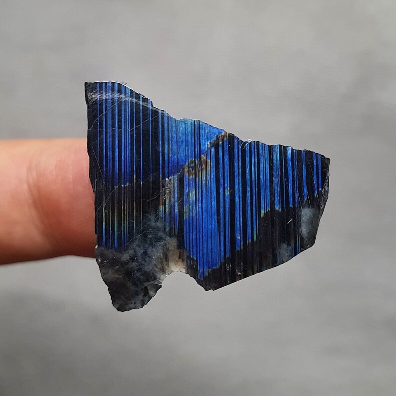 24,9*23 mm Multicolor Natural Very Rare cabochon 1,89 g. Labradorite Finnish Spectrolite My Video Insta FreakenFru Ylamaa Finland gem