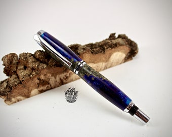 Gunmetal Rollester banksia pod pen with green resin
