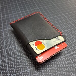 Porte-cartes mince et minimaliste, cuir pleine fleur de haute qualité, tannage végétal, fait main et cousu main, portefeuille de poche avant. MG8141