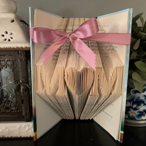 MOM with a Heart for the O - Book Folding Pattern - 168 folds - Easier than it looks! Full tutorial included - PDF by email