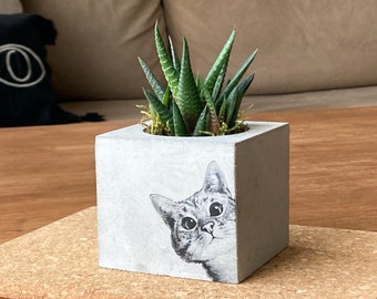 Cat Concrete Planter, Cat Lover Gift, Customizable Pot With Cat, Handmade Item, Pet Gift, Mothers Day Gift, Gift For Grandma, Mom Gift