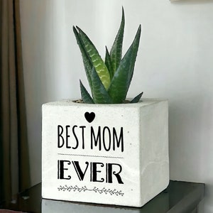 Beste Mutter aller Zeiten druckte Betonpflanzer, anpassbares Muttertagsgeschenk, handgemachtes Geschenk für sie, Innendekor, personalisierte Geschenke für Mütter