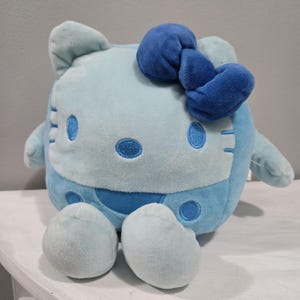 Fiesta plush penguin - Etsy 日本