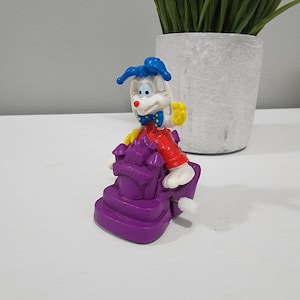 Vintage Burger King Roger Rabbit Wind Up Crazy Car Toy