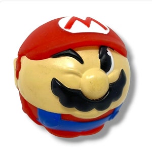 Super Mario Bros Throw and Catch Ball NINTENDO Mcdonalds Fast Food