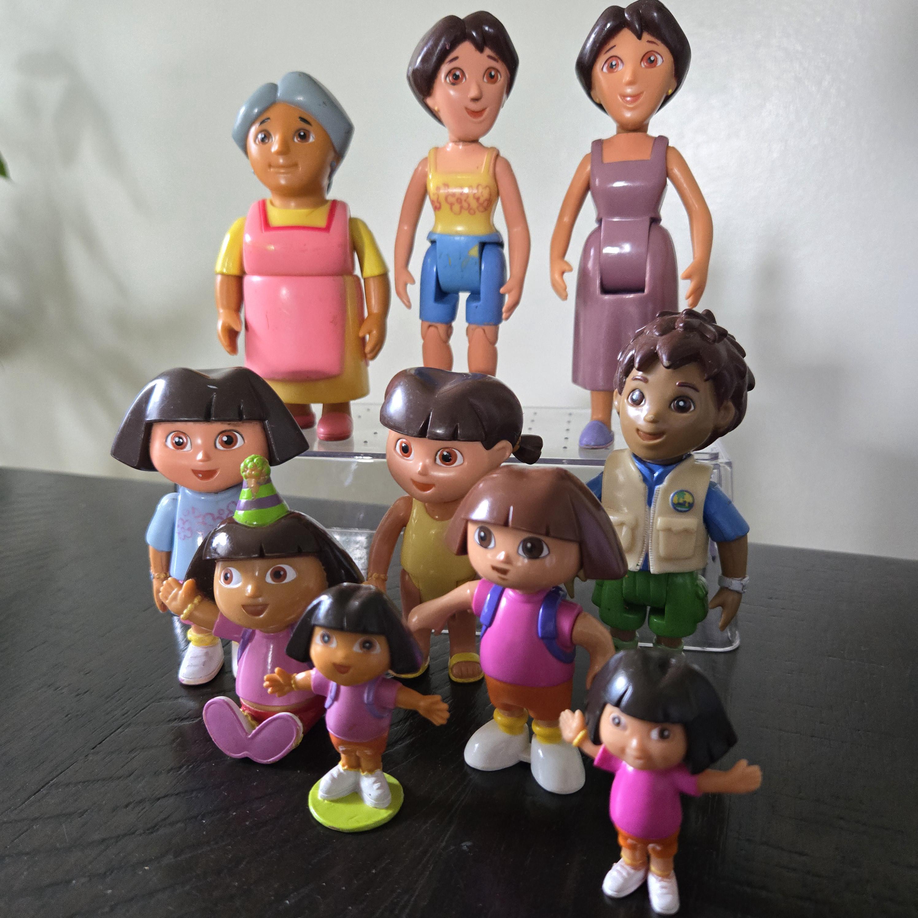 Dora the Explorer Go Diego Go Dollhouse Dolls Set of 10