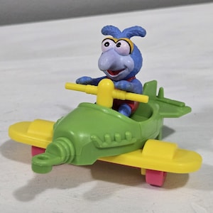 The Muppet Show Muppet Babies Gonzo in Airplane Vintage McDonalds Toy