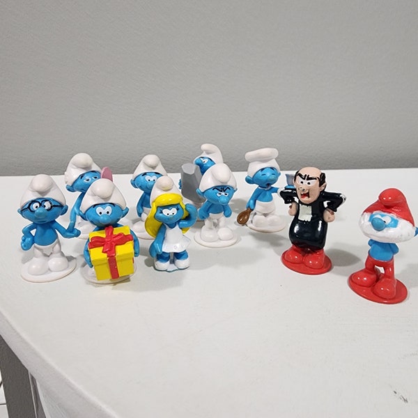 Peyo Smurfs and Gargamel Mini Figures Set of 10