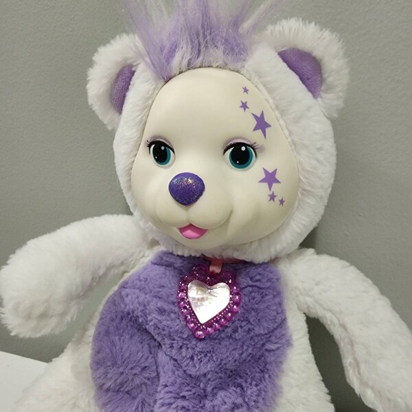 Bear Surprise Plüsch Teddy Bär Willow w/2 Baby Cubs Weiß und Lila Just Play