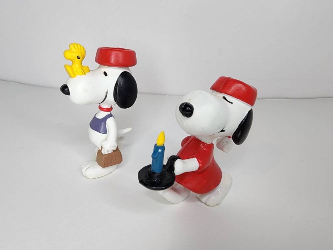 Vintage Peanuts Snoopy Figures Lot of 2 United Feature Vintage Peanuts Snoopy Figures Lot of 2 United Feature