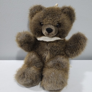 RUSS BERRIE Bennington Teddy Bear Brown Stuffed Animal Plush Vintage Soft Toy