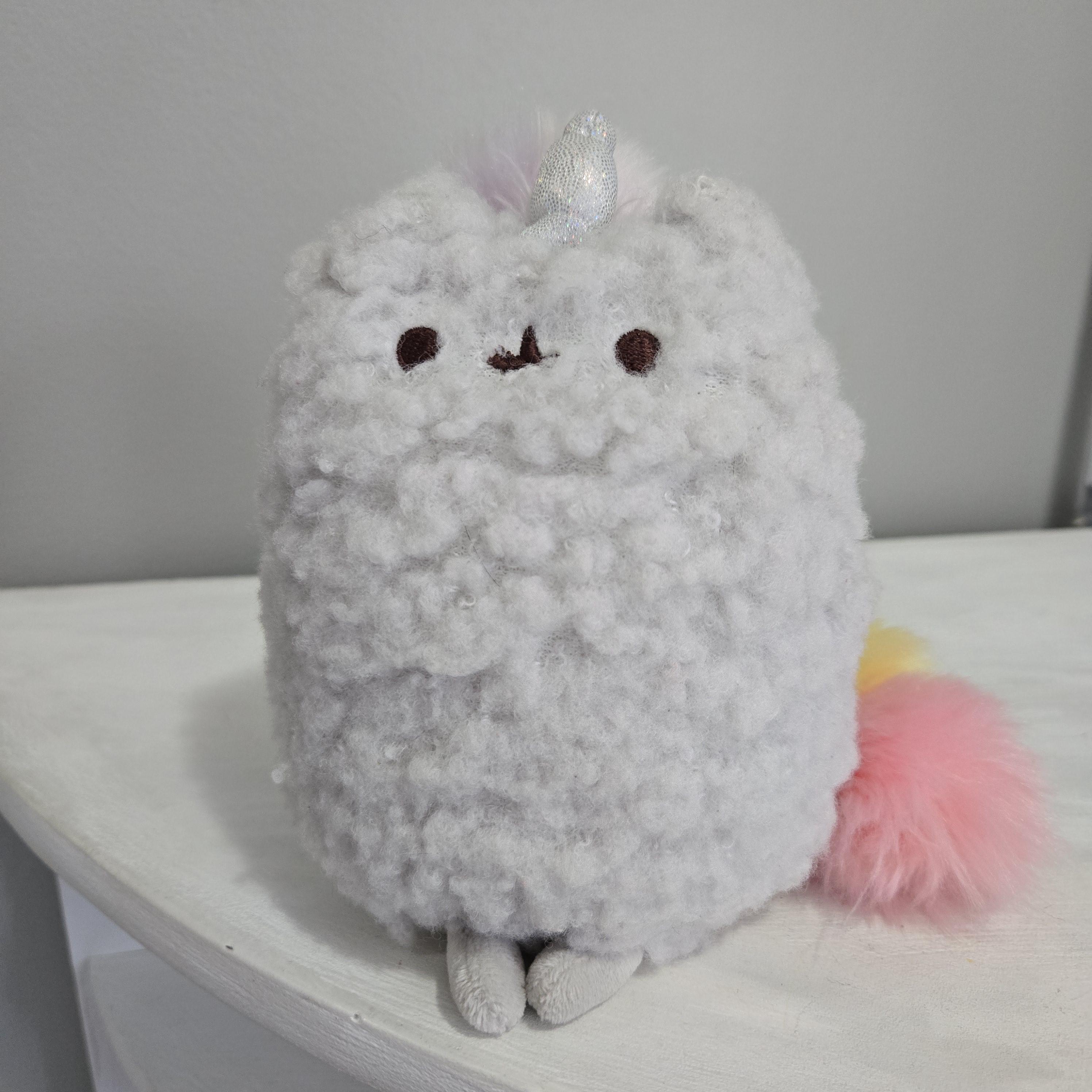 プシーン　GUND Pusheen　カップケーキ ぬいぐるみ、グレー Amazon.co.jp: GUND Pusheen the Cat プシーン キャット ウィズ
