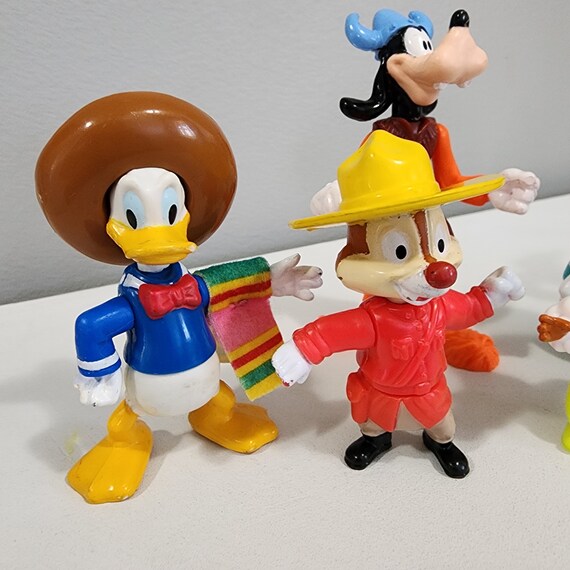Vintage Mcdonalds Mickey's World Tour Figure Set of 5 Donald