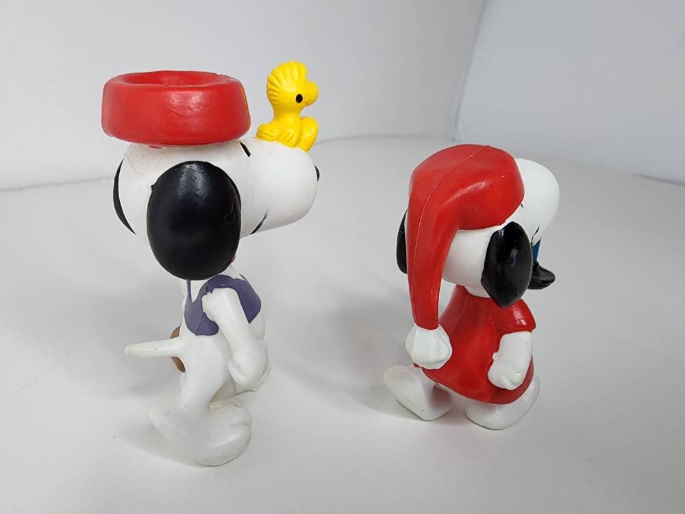 Vintage Peanuts Snoopy Figures Lot of 2 United Feature