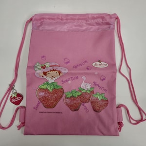 Plecak szkolny Strawberry Shortcake 13&quot; x 11,5&quot; ze ściągaczem Berry Sweet Vintage 2004 NWT