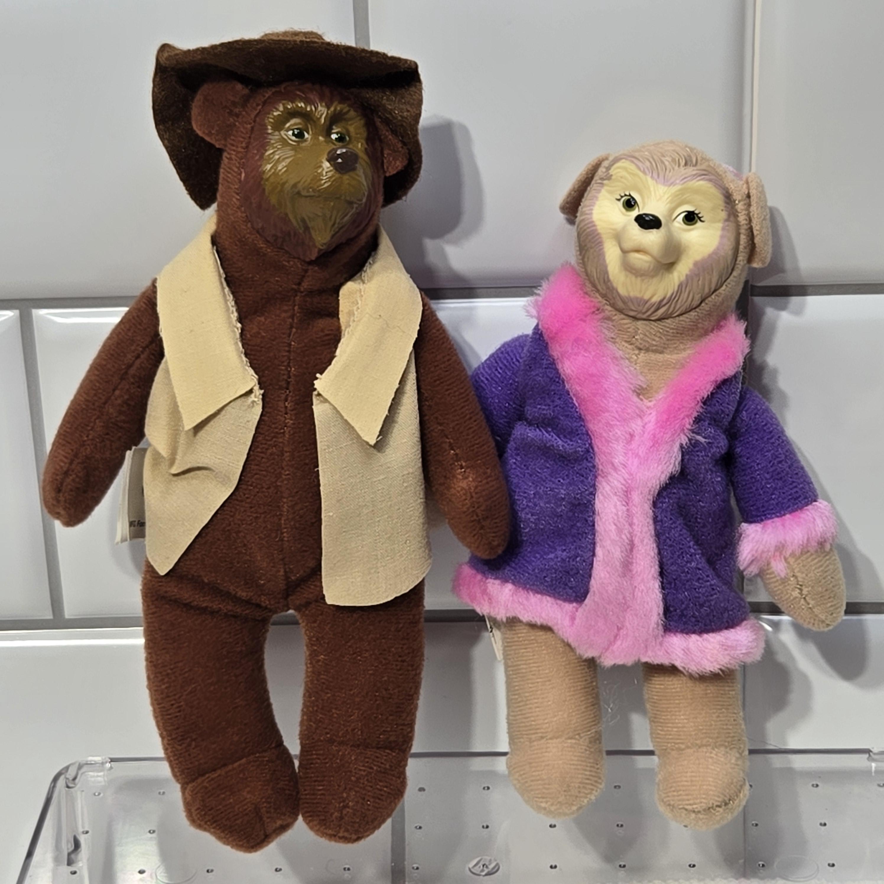 マクドナルドのカントリーベア、テッド・ベダーヘッドとトリクシーの5