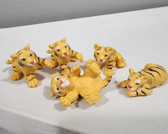 Super Cute Lot of 5 Tiger Babies Mini Plastic Figures