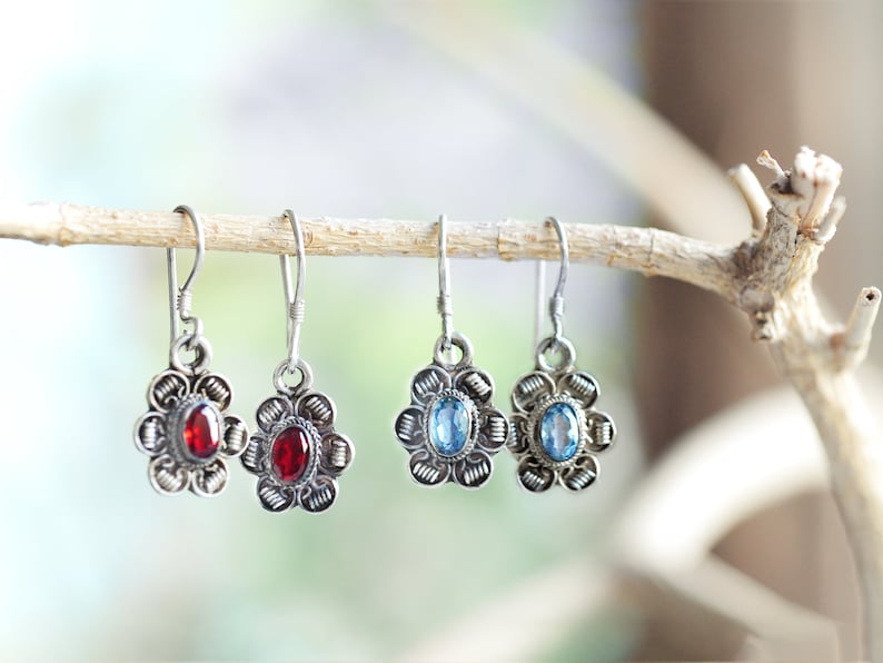 Sterling Silver Faceted Blue Topaz Garnet Daisy Earring Flower Drop Earrings Vintage Earrings November Birthstone Gift Small Flower Drops