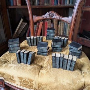 Complete Set of Shakespeare Miniature Books - 1932 Allied Newspapers Library
