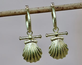 Gold Shell Hoop Earrings, Statement earrings, Fashion earrings, Statement jewelry, Shell Jewelry, Detachable Cute Shell Gold Hoop Earrings