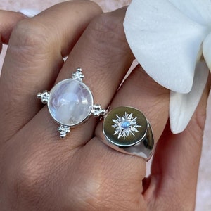Little Star Sterling Silver Rainbow Moonstone Ring, Unisex Signet Ring, Silver Star Signet Ring, Silver Pinky Ring, Moostone Jewelry, Gifts