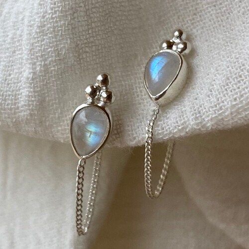 •RAINBOW MOONSTONE - SCALLOPED SPEAR TEAR - 2• sterling silver pendant