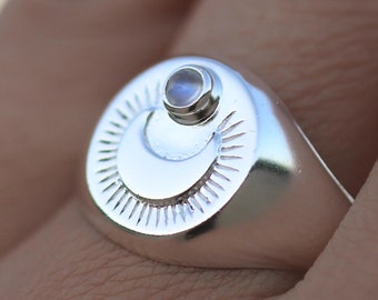 Oracle Sterling Silver Rainbow Moonstone Signet Ring, Unisex Silver Signet Ring, June Birthstone, Matching Couple Ring, Moon Ring