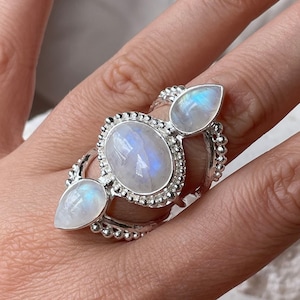 Chunky Moonstone Ring Silver Goddess Jewelry Big Silver Ring Gifts for her Birthstone Sterling Silver Rainbow Moonstone Jewelry Aphrodite
