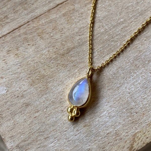 Teardrop 14K Gold Moonstone necklace, Simple Teardrop pendant Necklace, Boho Necklace, Teardrop Moonstone Necklace, Wedding