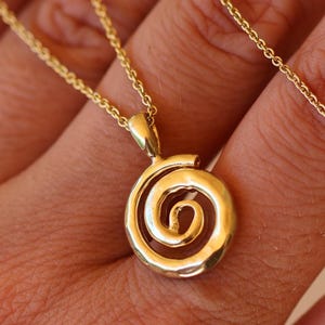 Gold Swirl Necklace Organic Shaped Swirl Jewelry 14K Gold Vermeil Jewelry Hand Made Spiral Necklace Gifts Her Boho Jewelry Hypoallergenic