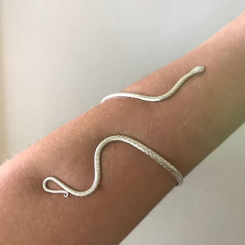 Bracelet serpent en argent sterling, bracelet serpent, bracelet bohème, bijoux Sunsara, bracelet réglable, jonc jonc, brassard, jonc serpent