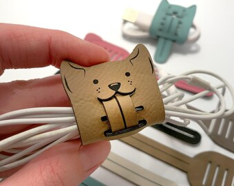 Organizador de cables de cuero vegano que no raya / Corgi, gatito y perro salchicha